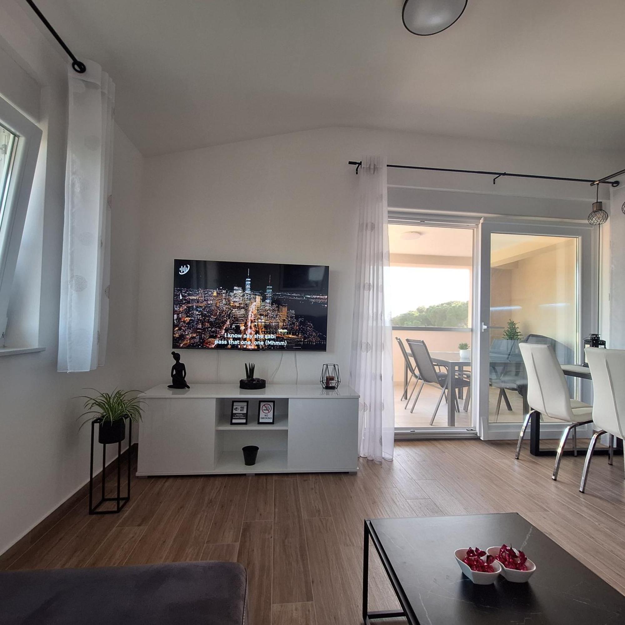 Apartments Elena & Lana ซาดาร์ ภายนอก รูปภาพ